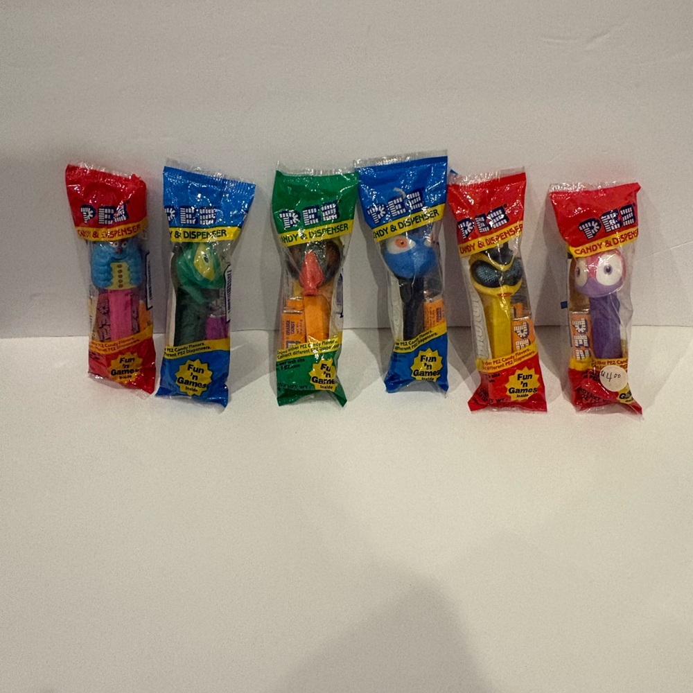 Brand New Pez Insects Lot of Six Pez Dispensers